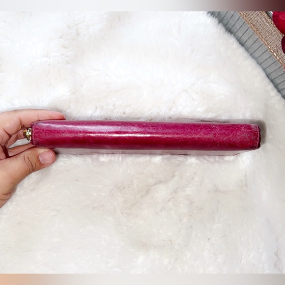 TORY BURCH Raspberry Leather Zip Wallet - Picture 10 of 10